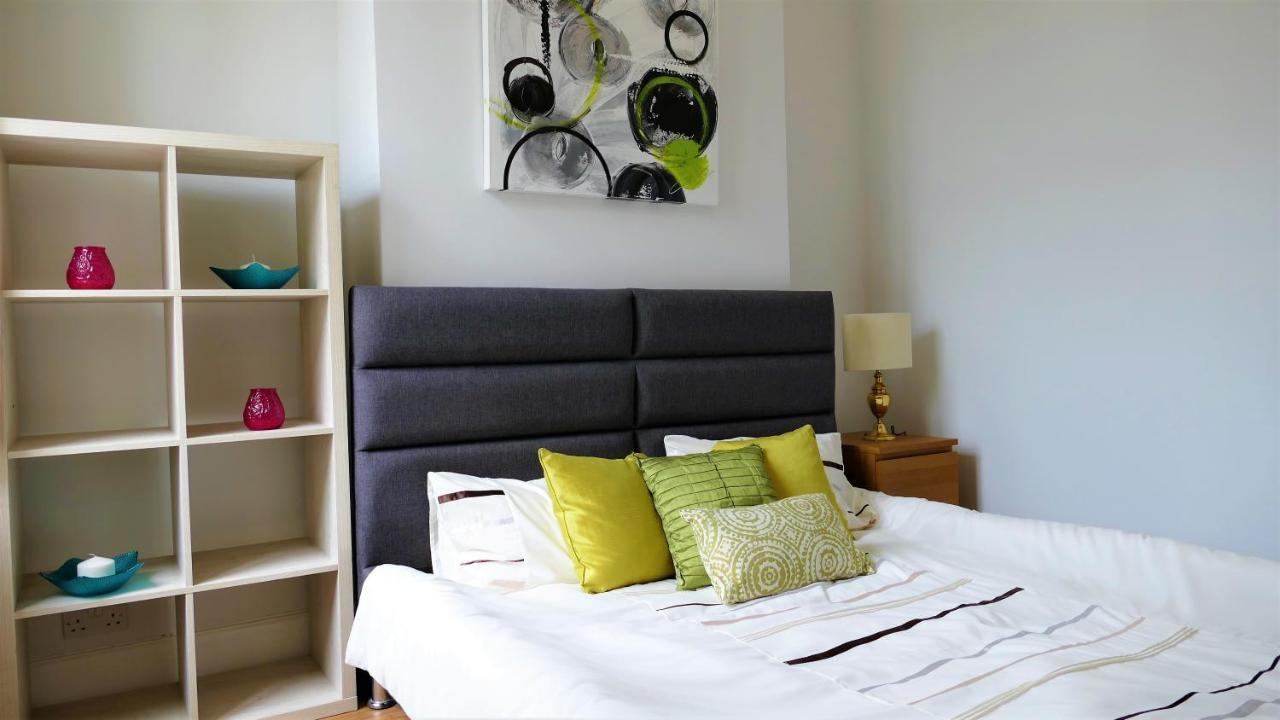 사우스엔드온시 Beautifully Renovated 2 Bed Flat - Close To Beach 아파트 외부 사진
